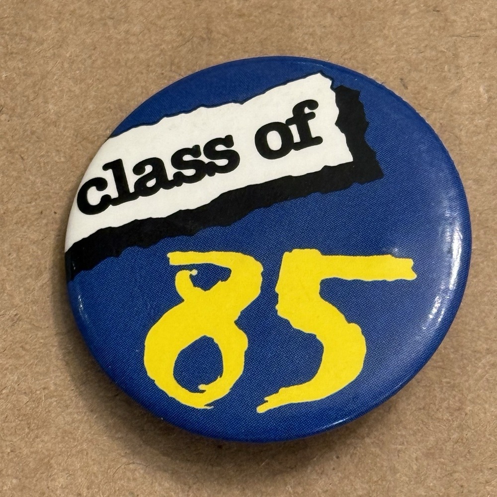 Class Of 1985 Retro Blue Graduation Vintage Pinback Button Pin Round Circle